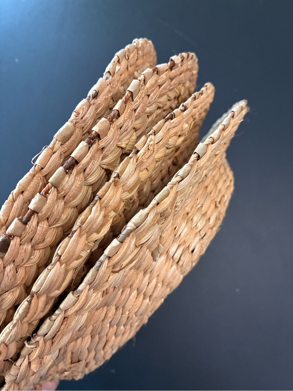 Set Of 4 Nesting Wicker Rattan Woven Baskets Plate Holders Semi Flat 11” - Picture 4 of 7